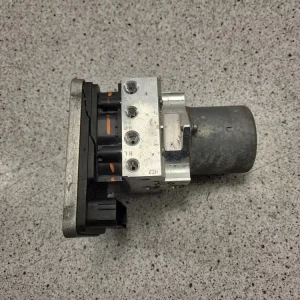 ABS PUMPE, BMW 5 G30/G31/G38/F90 M5 17> - Prisnedsættelse