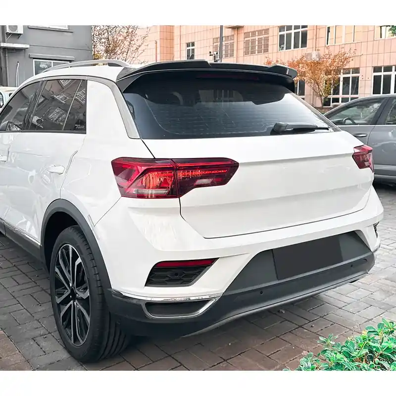 AutoStyle, Tagspoiler, Glanssort, Passer til Volkswagen T-Roc (A11) 2017- | Nyt i shoppen